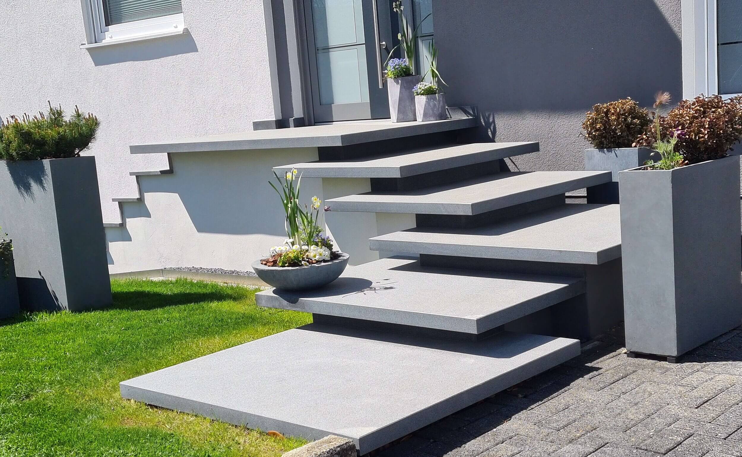 Außentreppe Naturstein