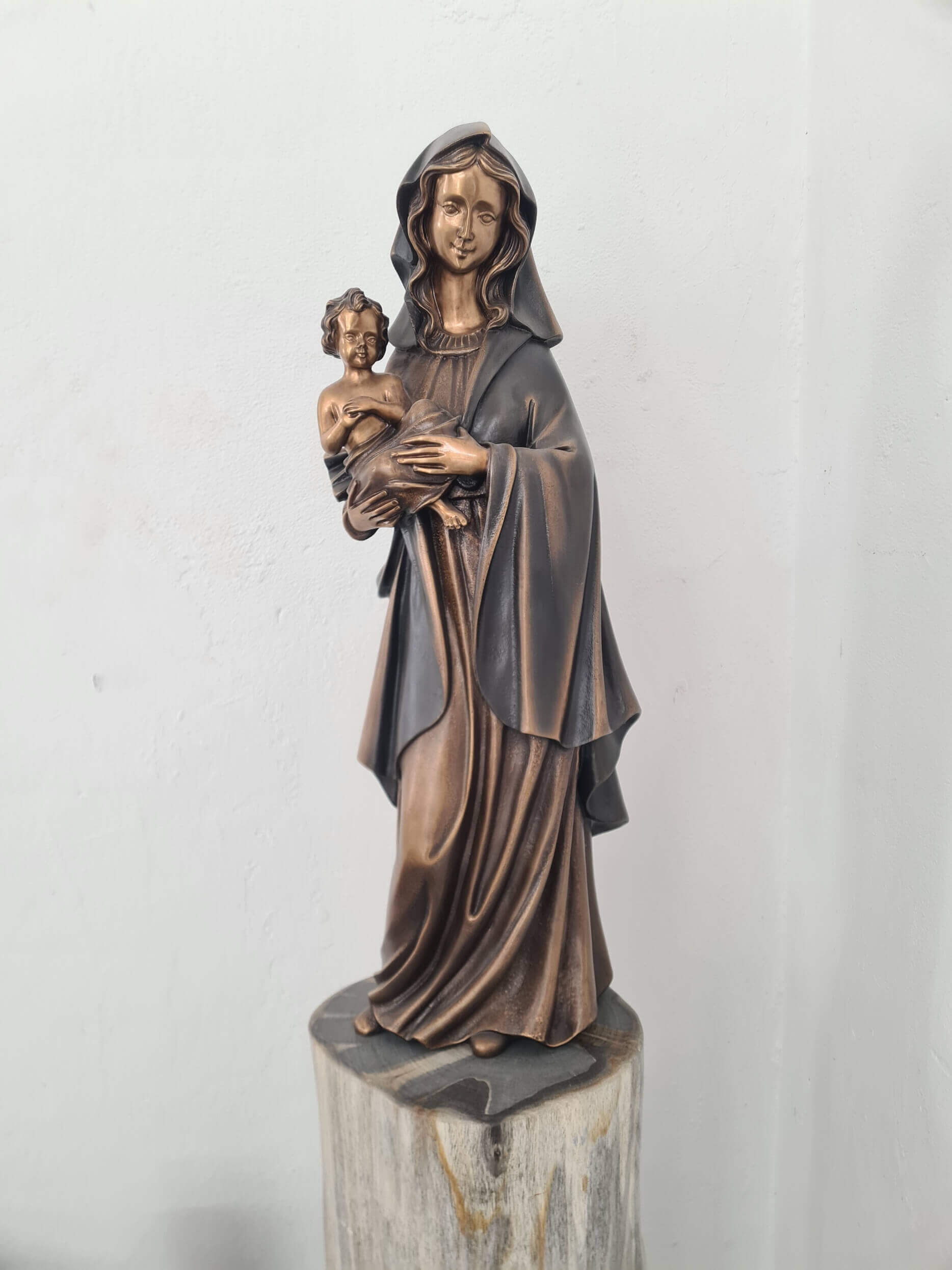 Skulptur Madonna Bronze